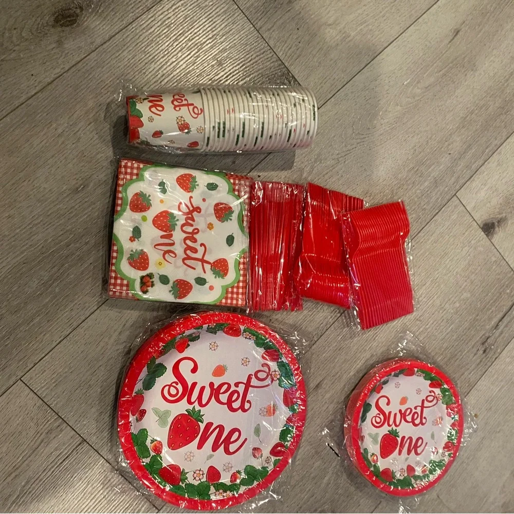 Sweet One Strawberry Party Supplies Set